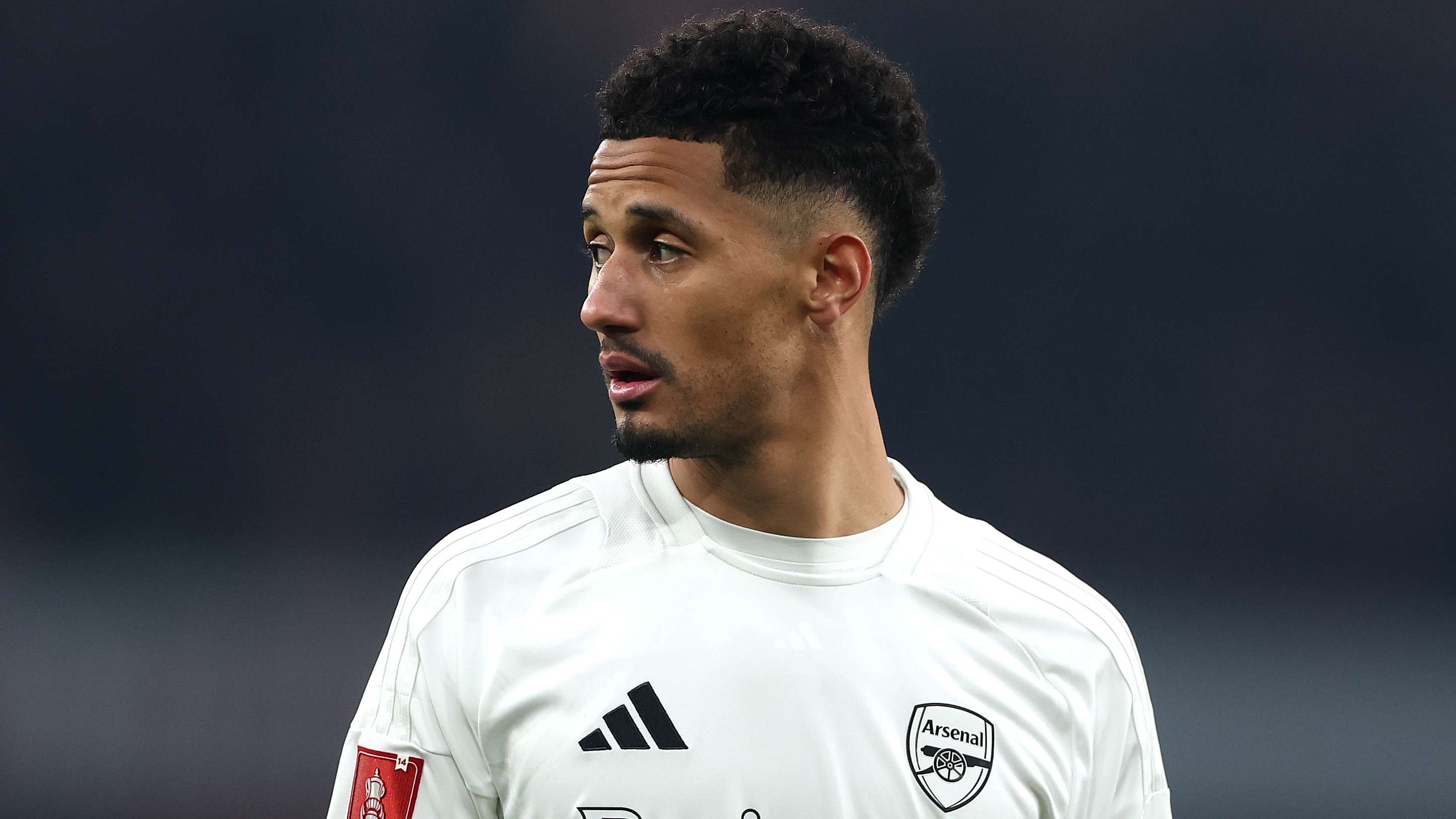 色表现也为 色表现也为